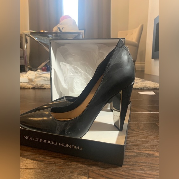 FRENCH CONNECTION LEATHER PUMPS WITH ZIPPER BACK - Picture 3 of 3